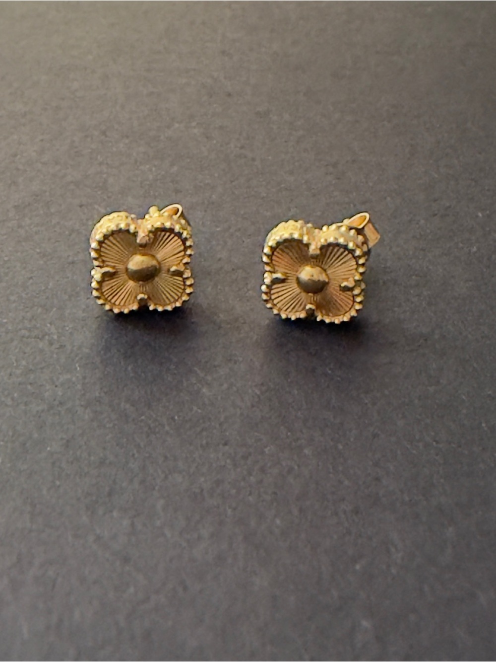 18 Karat Solid Gold Clover Stud Earrings